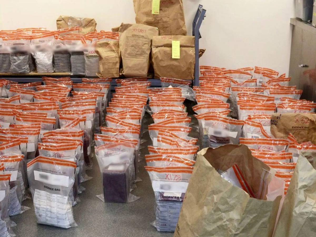 Director de funeraria se declara culpable de abandonar cuerpos y defraudar a familias en Inglaterra