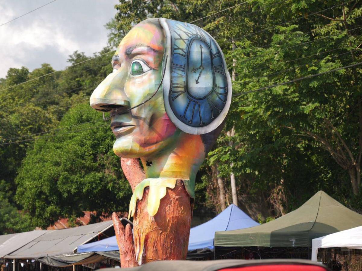 En fotos: Santa Bárbara celebra 25 años del Festival de Chimeneas Gigantes