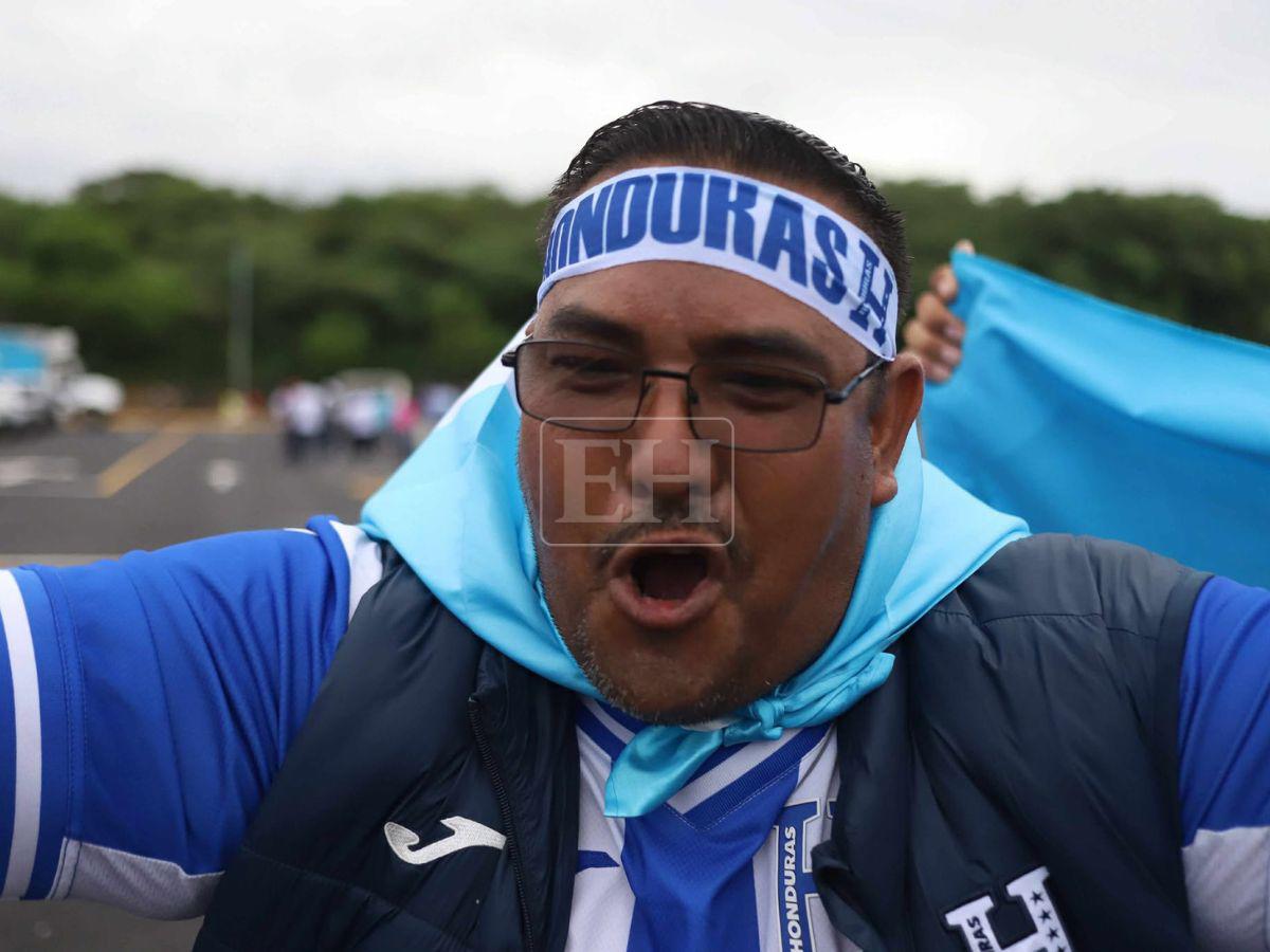 ¡Que se escuchen los gritos! Aficionados catrachos desbordan energía en el Nicaragua vs Honduras