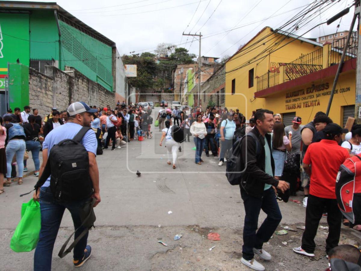Éxodo de capitalinos llena las estaciones de buses para disfrutar la Semana Santa
