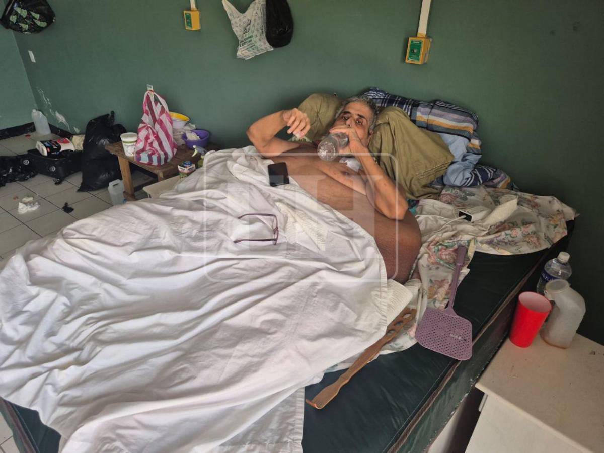 Pesa casi 300 libras: Basima Hilsaca, hermana de Nasser y la única con vida de su familia