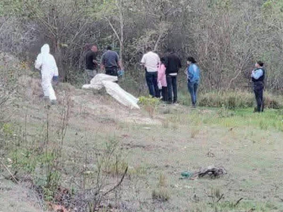 Hallan muerto a cobrador de bus en carretera a Mateo; el tercero en la zona