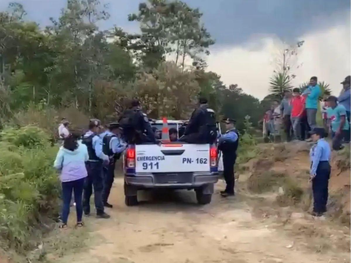 Padre e hijo asesinaron a machetazos a hombre que les prestó dinero y les cobró en Lempira