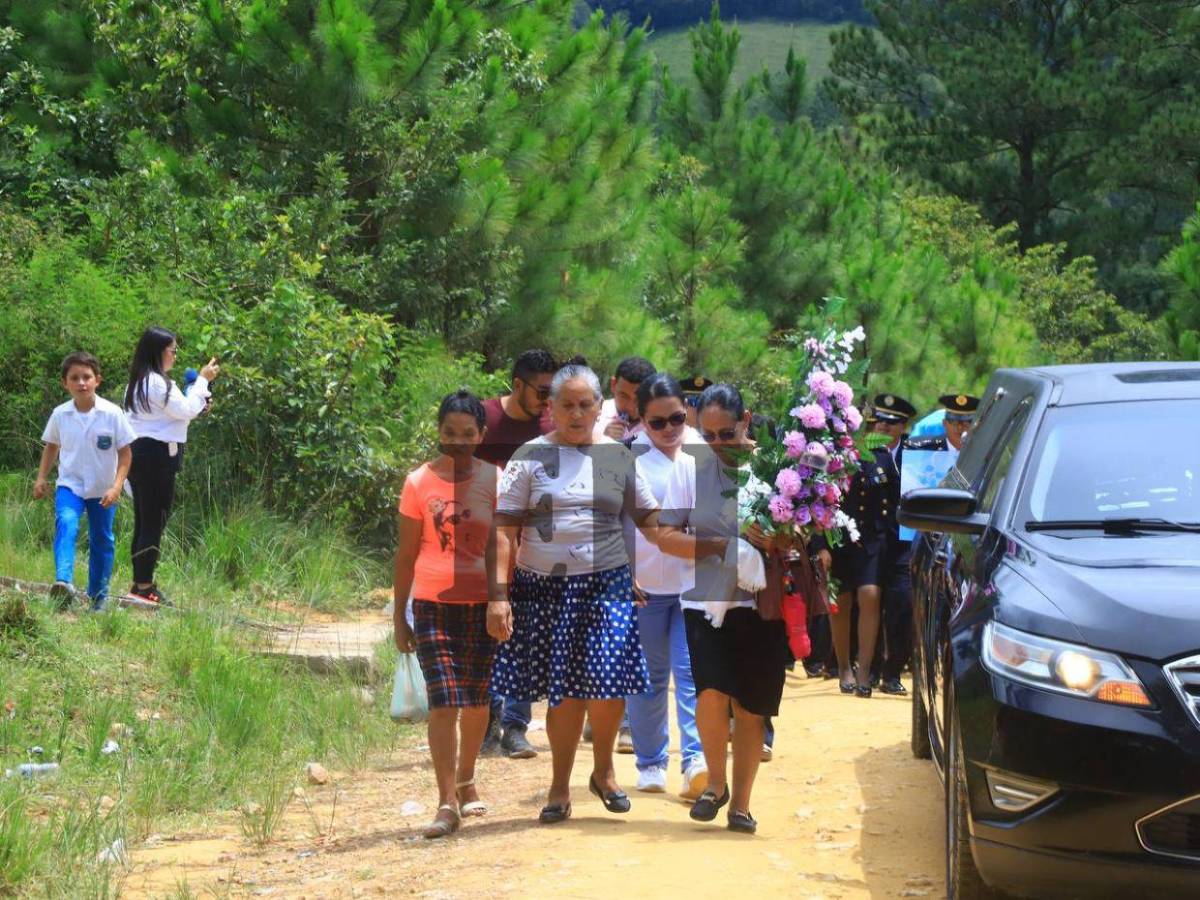 Luto y dolor en la familia de Kevin Pérez, el policía que salvó a un niño en SPS