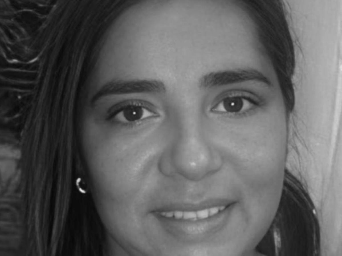 Mujer es acusada de asesinar a su madre y usa IA para encubrir el crimen en Ecuador