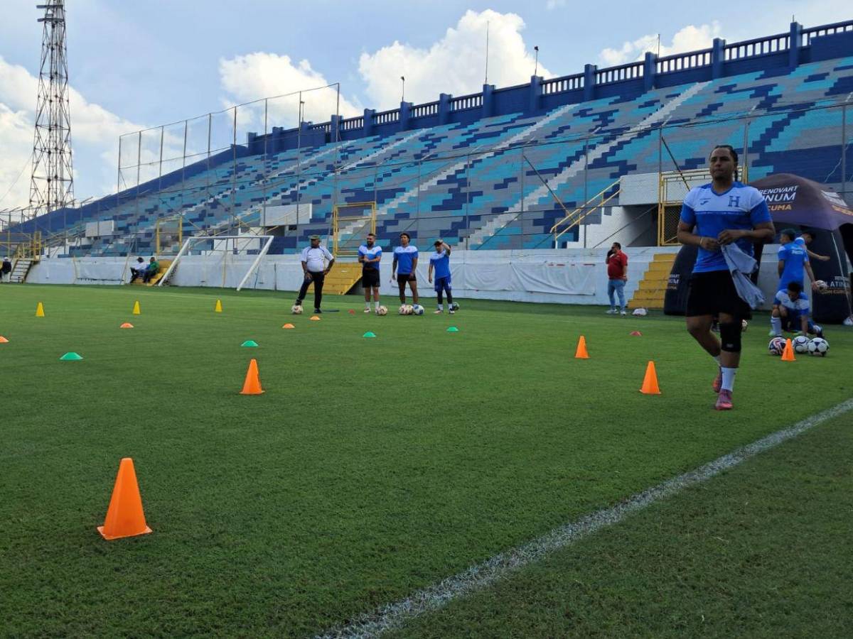 Exjugador de Olimpia y de la Selección refuerza a los tiktokers vs El Salvador