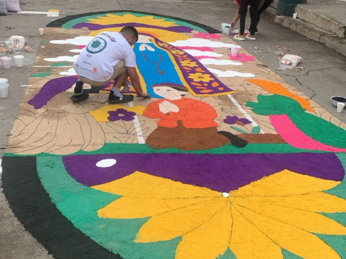 A contrarreloj, Comayagua reconstruye sus alfombras luego de las intensas lluvias