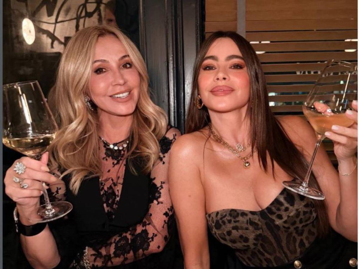 Sofía Vergara enciende las redes  a sus 53 años: Esta es la razón