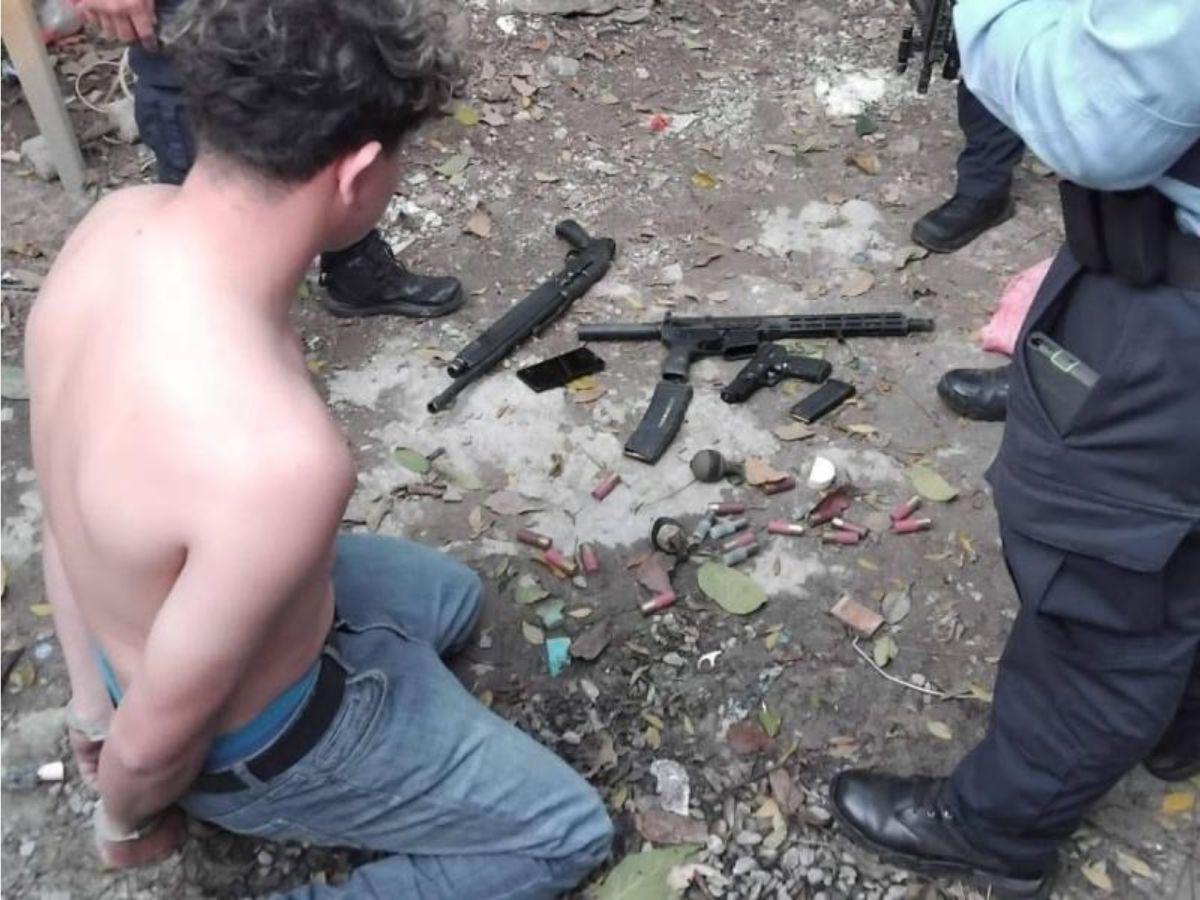 Tenía un fusil tipo AR-15: él es “El Chory”, supuesto implicado en el crimen de Lilian Padilla