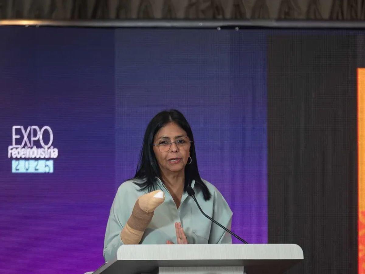 ¿Quién es Delcy Rodríguez, la figura clave en la transición de Venezuela tras la captura de Maduro?