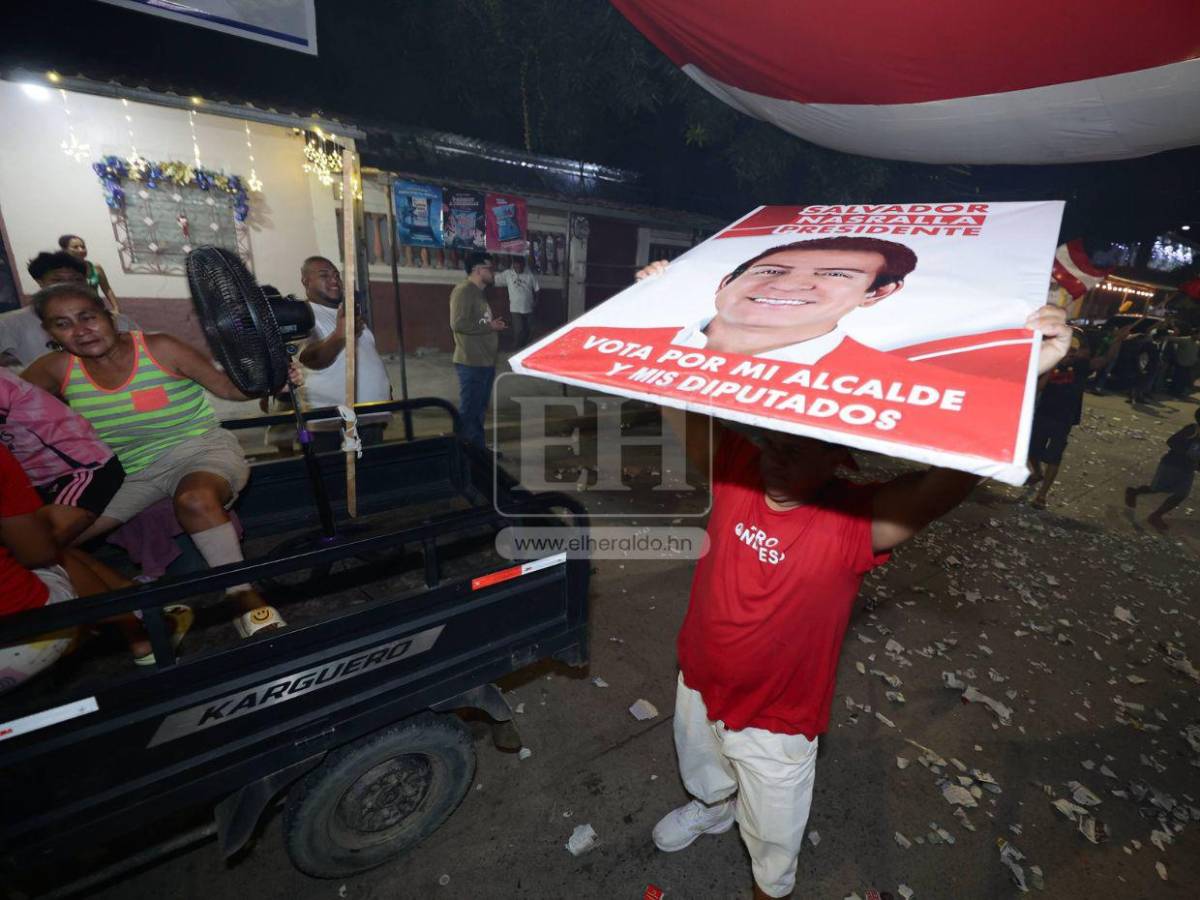 Liberales celebran en SPS primeros resultados del CNE que favorecen a Contreras