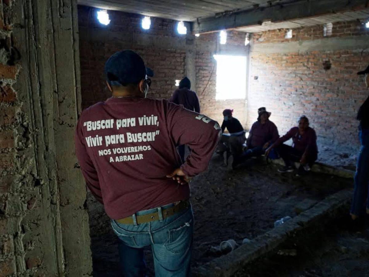 Localizan 32 cuerpos en fosa clandestina en Guanajuato, México