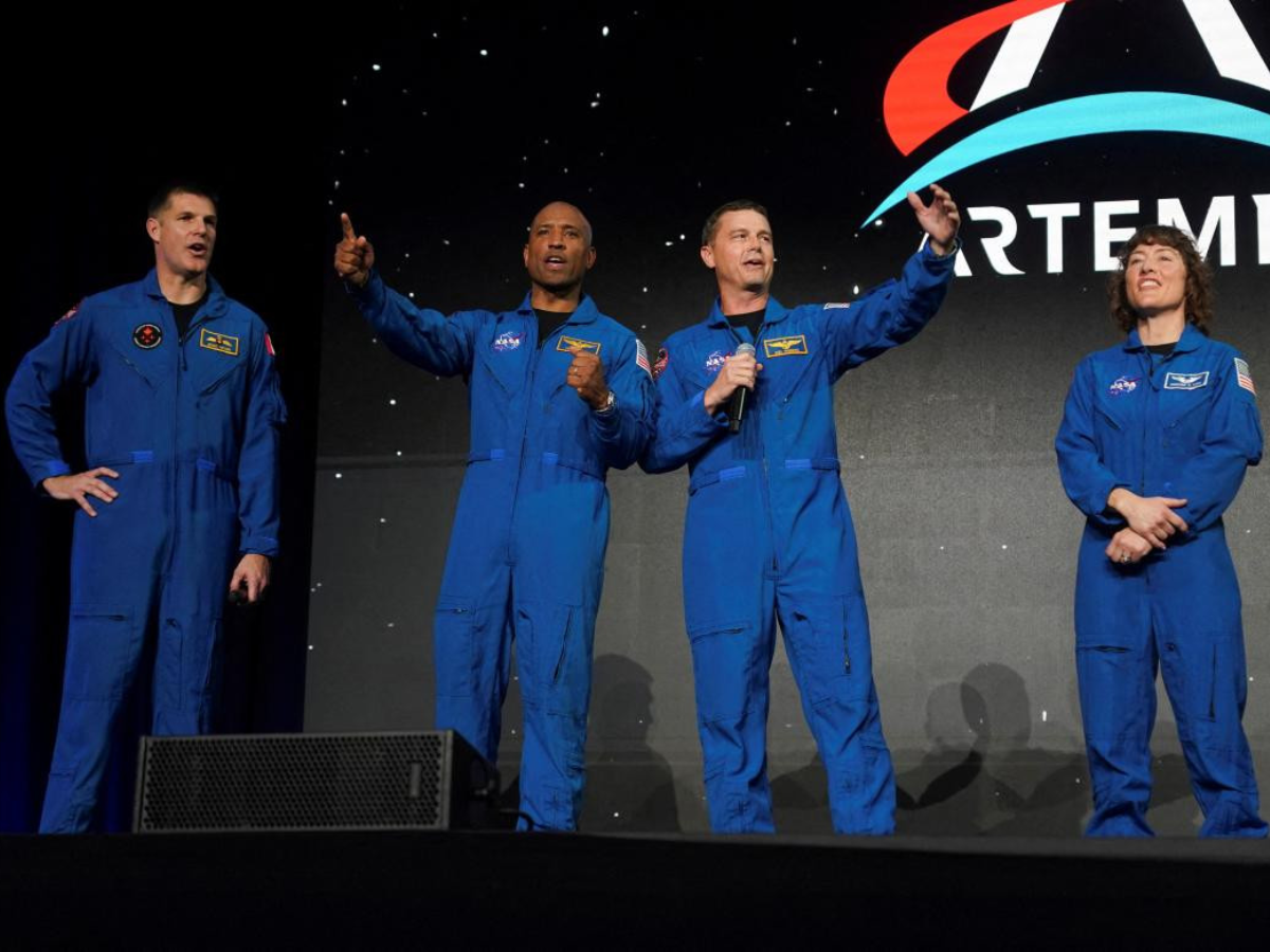 EUA retrasa plan para volver a llevar astronautas a la Luna a 2026