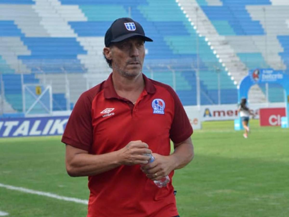 Pedro Troglio revela cábala para éxito con Olimpia: Mismo calzoncillo en todos los partidos incluido