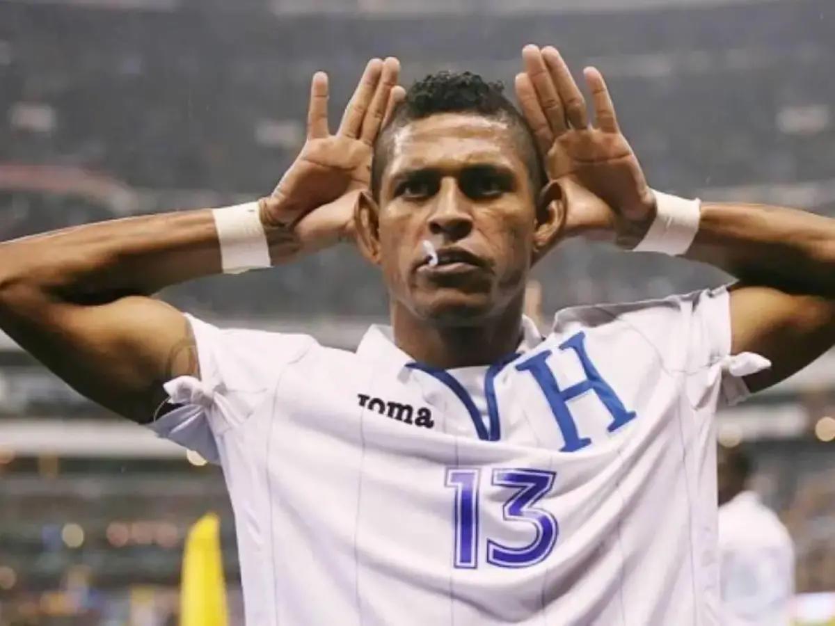 Famosa revista de España causa polémica al nombrar los 15 mejores futbolistas de Honduras