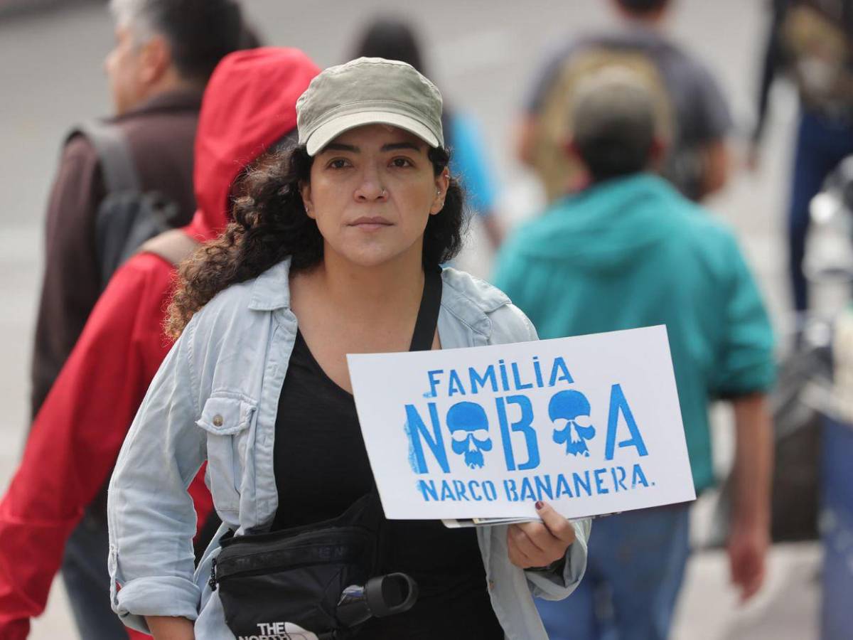 No-boa, Fuera, mentiroso: Ecuador marchan contra la precarización laboral de Daniel Noboa