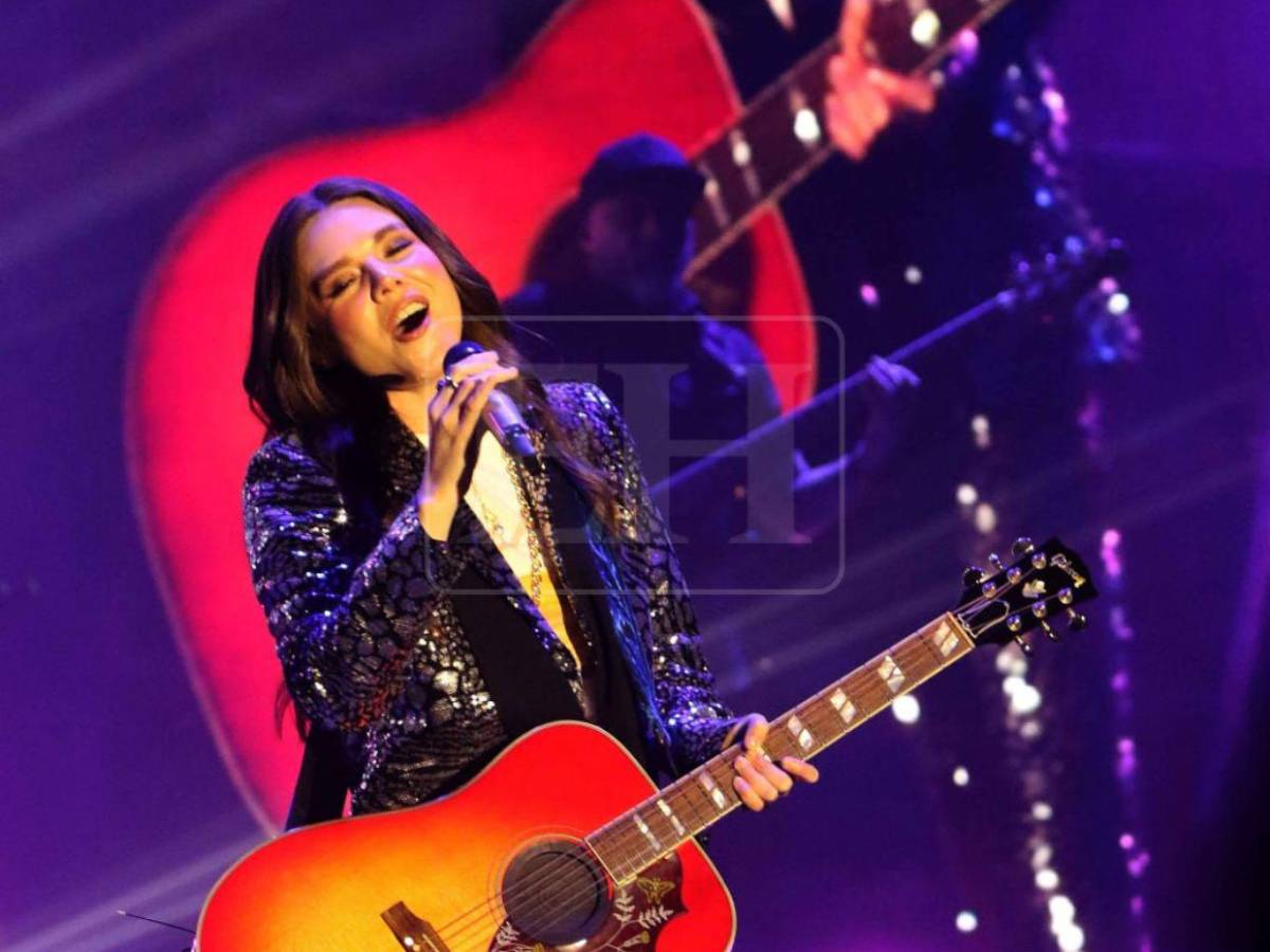 “Corre”, “Dueles” y “La de la mala suerte”: lo mejor de la noche con Jesse & Joy en Tegucigalpa