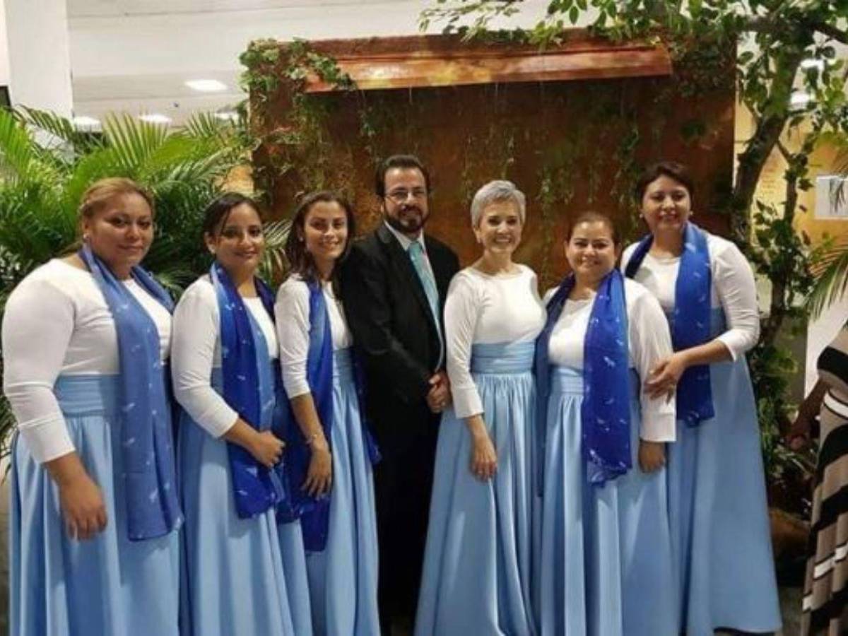 Un mensaje en su lápida: así luce la tumba de Ninoska, esposa del apóstol Germán Ponce