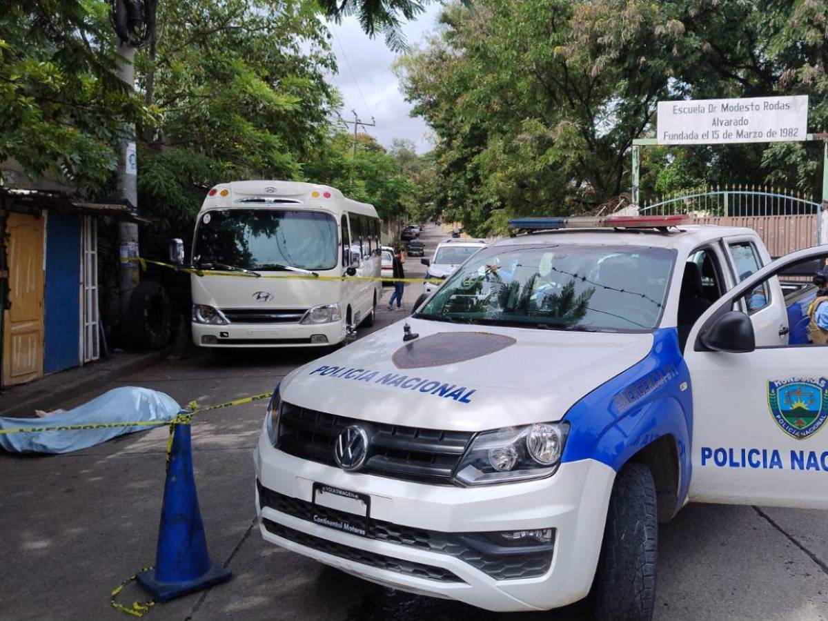 A pocos metros de una posta policial mataron a despachador de bus: esto se sabe del crimen en La Rosa