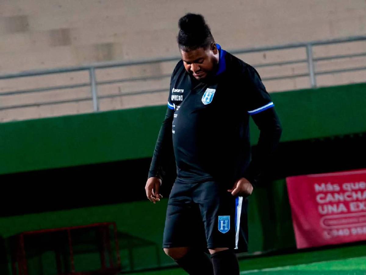 La More protagoniza fuerte pelea con periodista que criticó su fichaje en Liga Nacional de Honduras