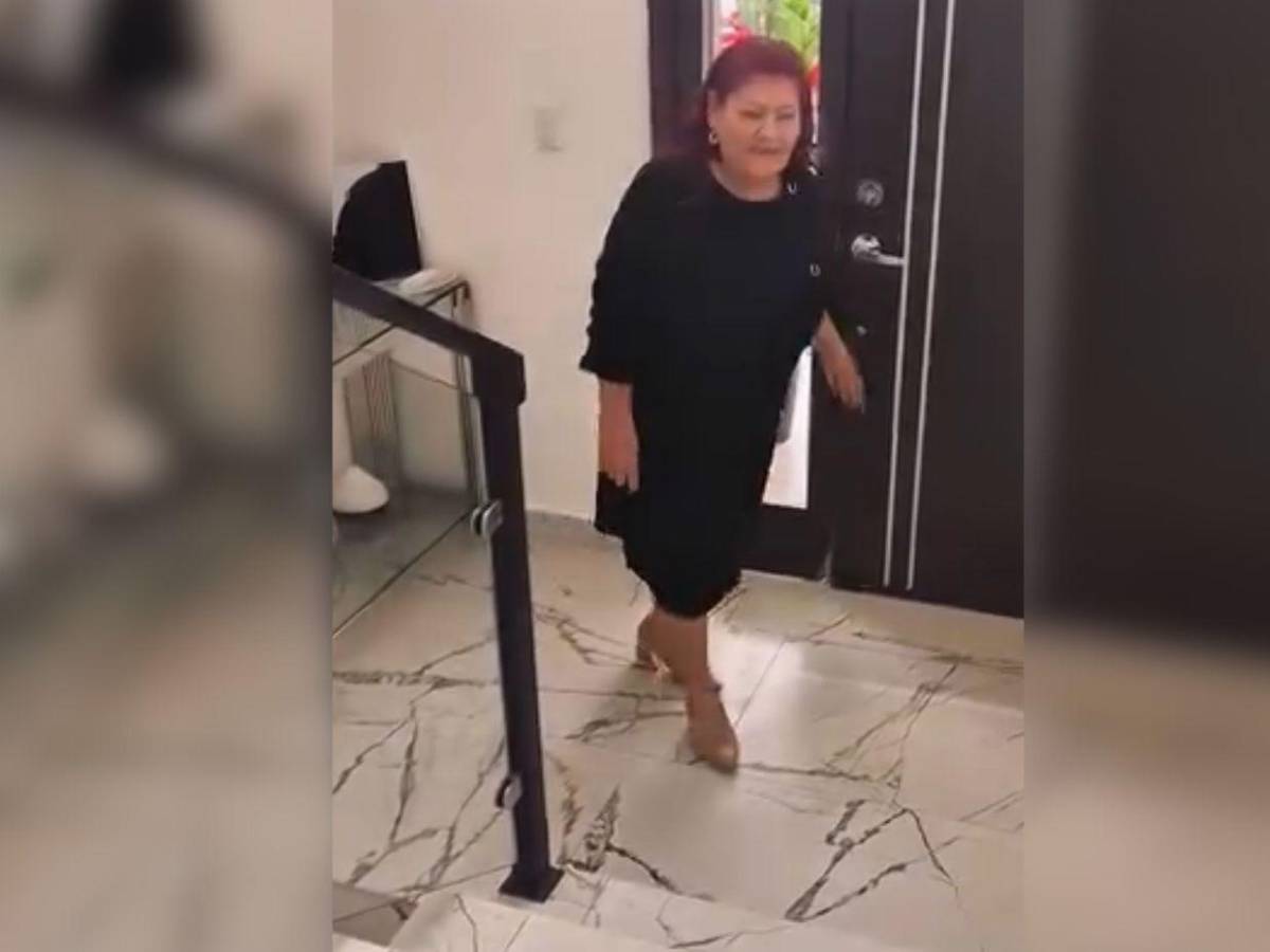 Milagro Flores sorprende a su mamá con regalo por el Día de la Madre