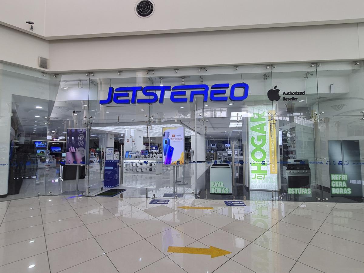 <i><b>Visita Jetstereo y “Descubre Samsung” para que experimentes una nueva dimensión en entretenimiento.</b></i>
