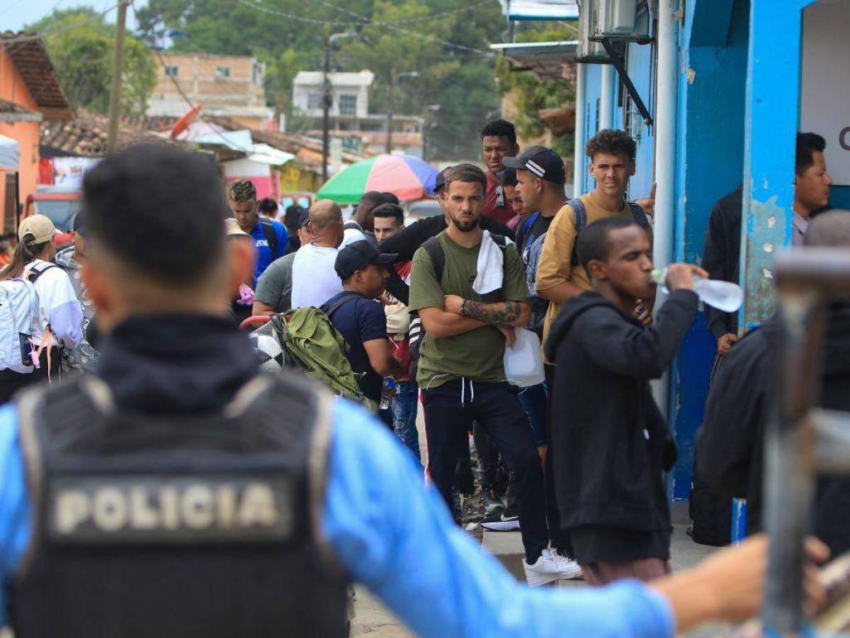 Récord de 248,000 migrantes cruzaron Honduras rumbo a EEUU este año, según Conadeh
