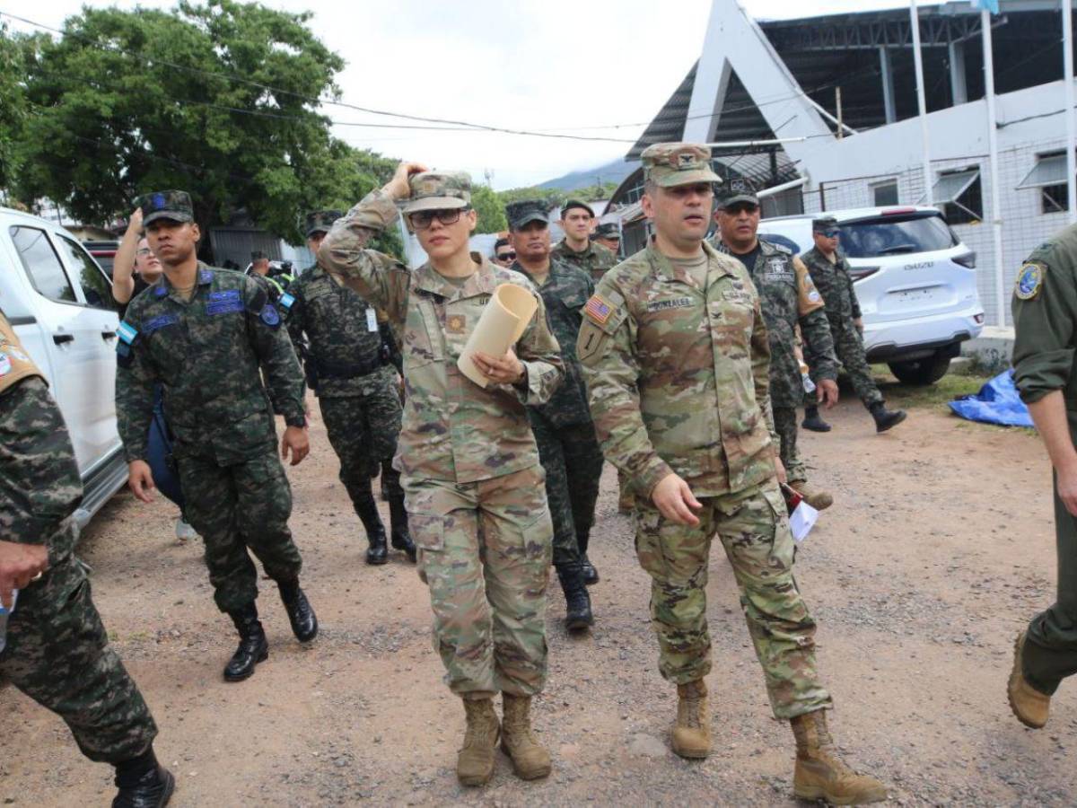 Militares de Estados Unidos y Brasil hacen recorrido por el CLE y se reúnen con Roosevelt Hernández