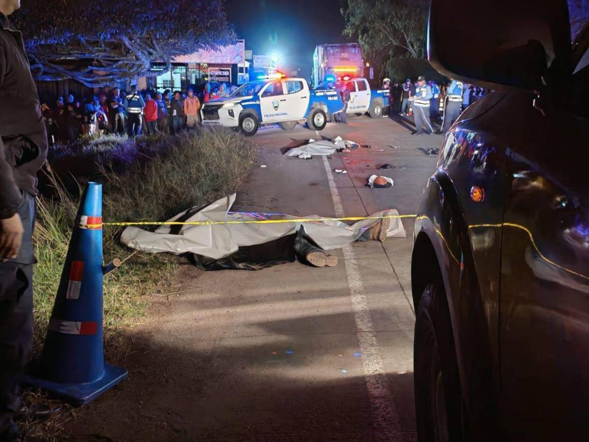 Escena desgarradora: así quedaron cuerpos de Nicoll y Ronald, pareja arrollada en carretera al sur