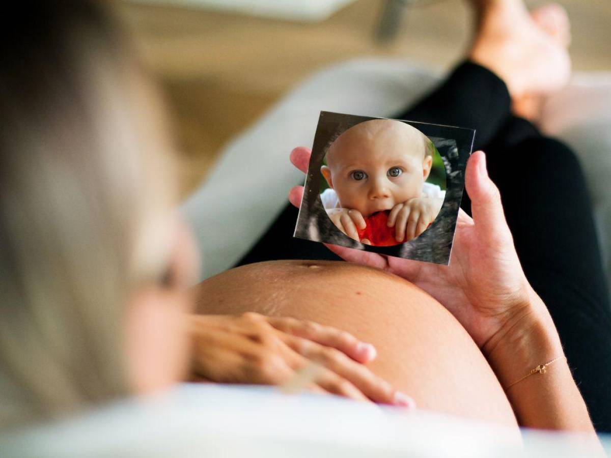 En el vientre materno, los bebés reaccionan diferente a los sabores, según un estudio