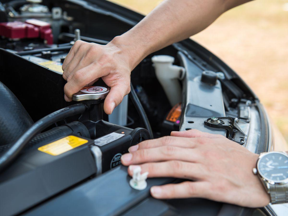 Guía de mantenimiento automotriz: prevención de averías y prolongación de la vida útil