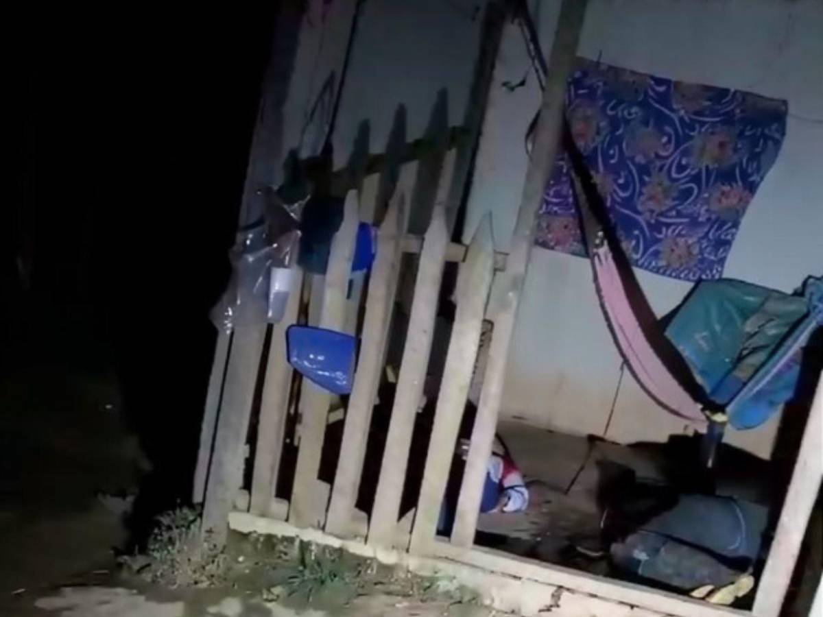 Masacre: acribillados en el corredor de una vivienda quedaron tres hombres en Danlí
