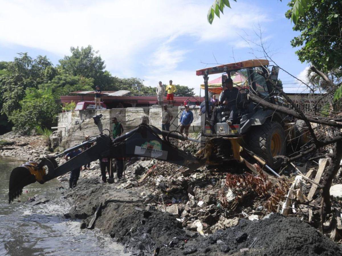 En fotos: sigue cuarto día de  búsqueda sin señales del pequeño Elvis Eliú Bautista