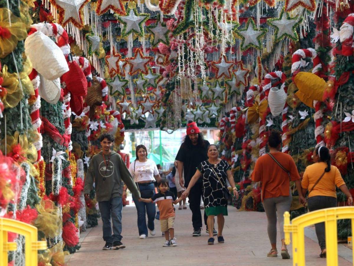 Comayagua se viste de luces, colores y ambiente navideño este 2024 Comayagua se viste de luces, colores y ambiente navideño este 2024