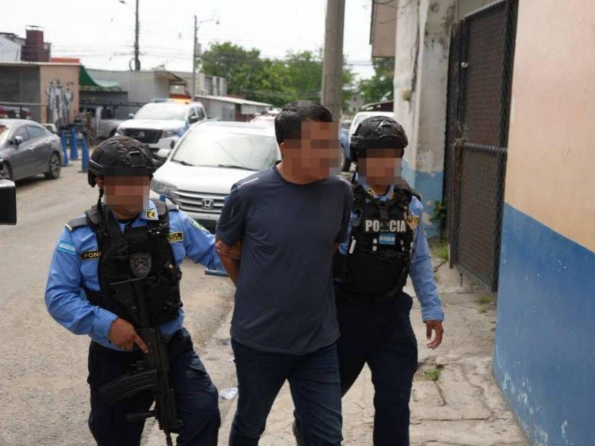Hackeaba cajeros automáticos desde su celular: así robó L190 mil un mexicano en SPS