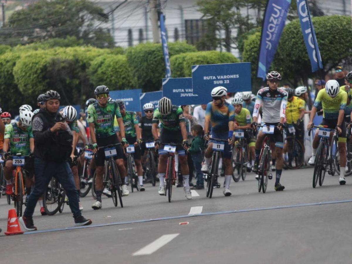 Ambiente lleno de emoción se vive en la Vuelta EL HERALDO 2025