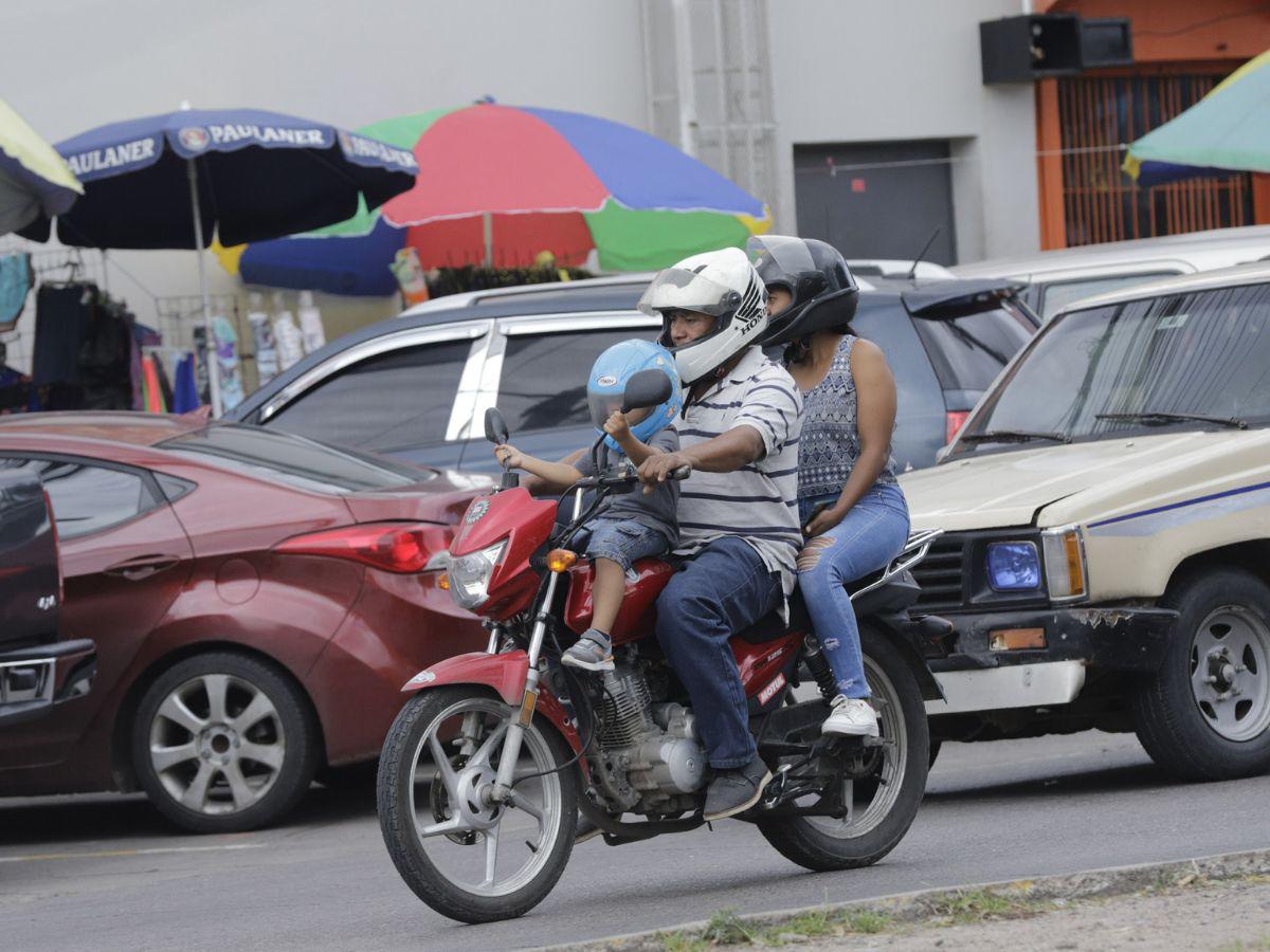 Significado y cuáles son: las señales de tránsito que todo motociclista debe saber en Honduras