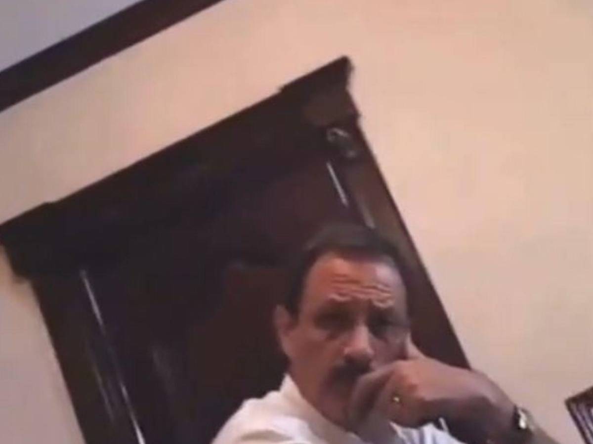 Cuadro a cuadro: Qué le dicen a Mauricio Villeda en narcovideo donde le habrían entregado $400 mil