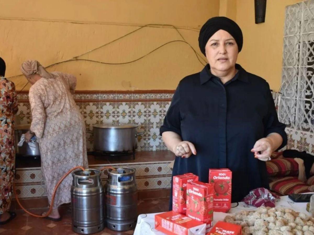 Estamos agotados: Sabah, la mujer que ofrece comidas en la crisis migratoria de Ceuta
