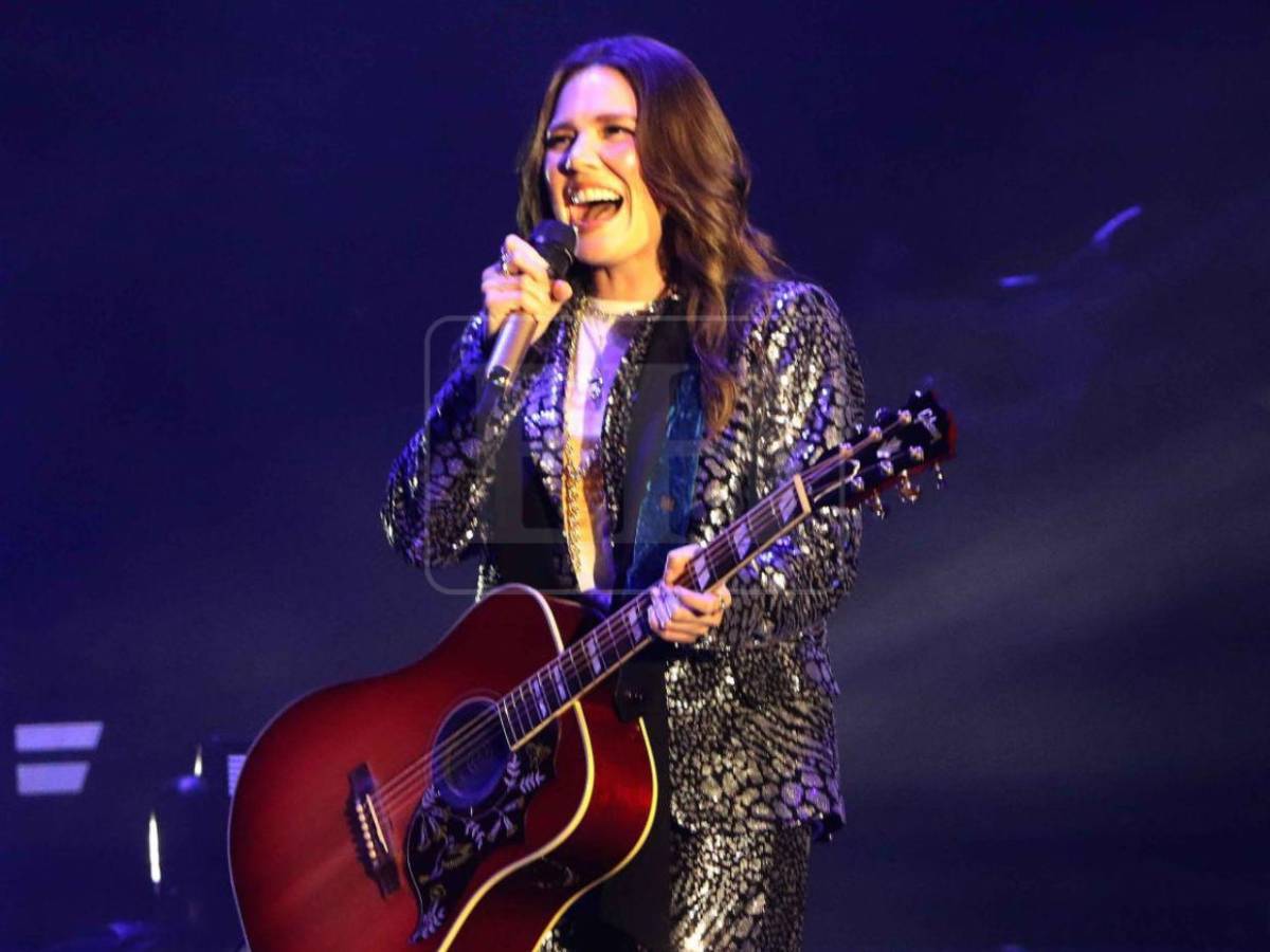 “Corre”, “Dueles” y “La de la mala suerte”: lo mejor de la noche con Jesse & Joy en Tegucigalpa