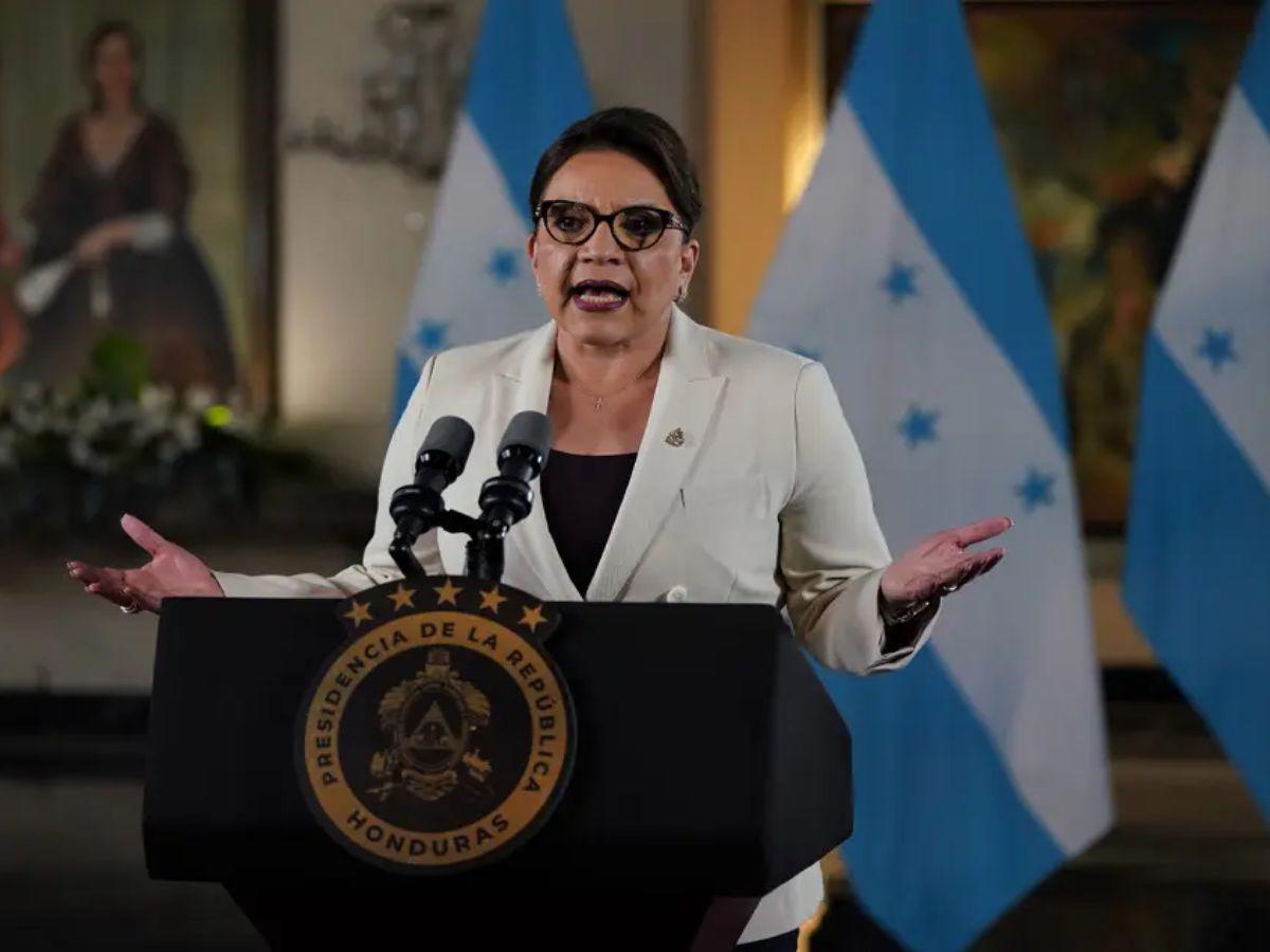 Xiomara Castro convoca de emergencia a la CELAC tras intento de golpe en Bolivia