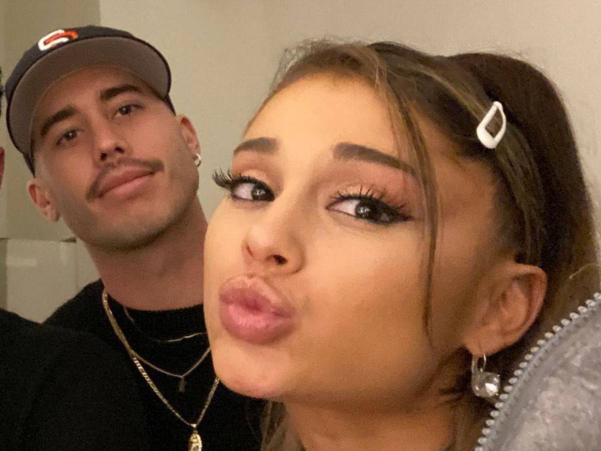 Las pistas con las que Ariana Grande habría confirmado su reconciliación con su ex