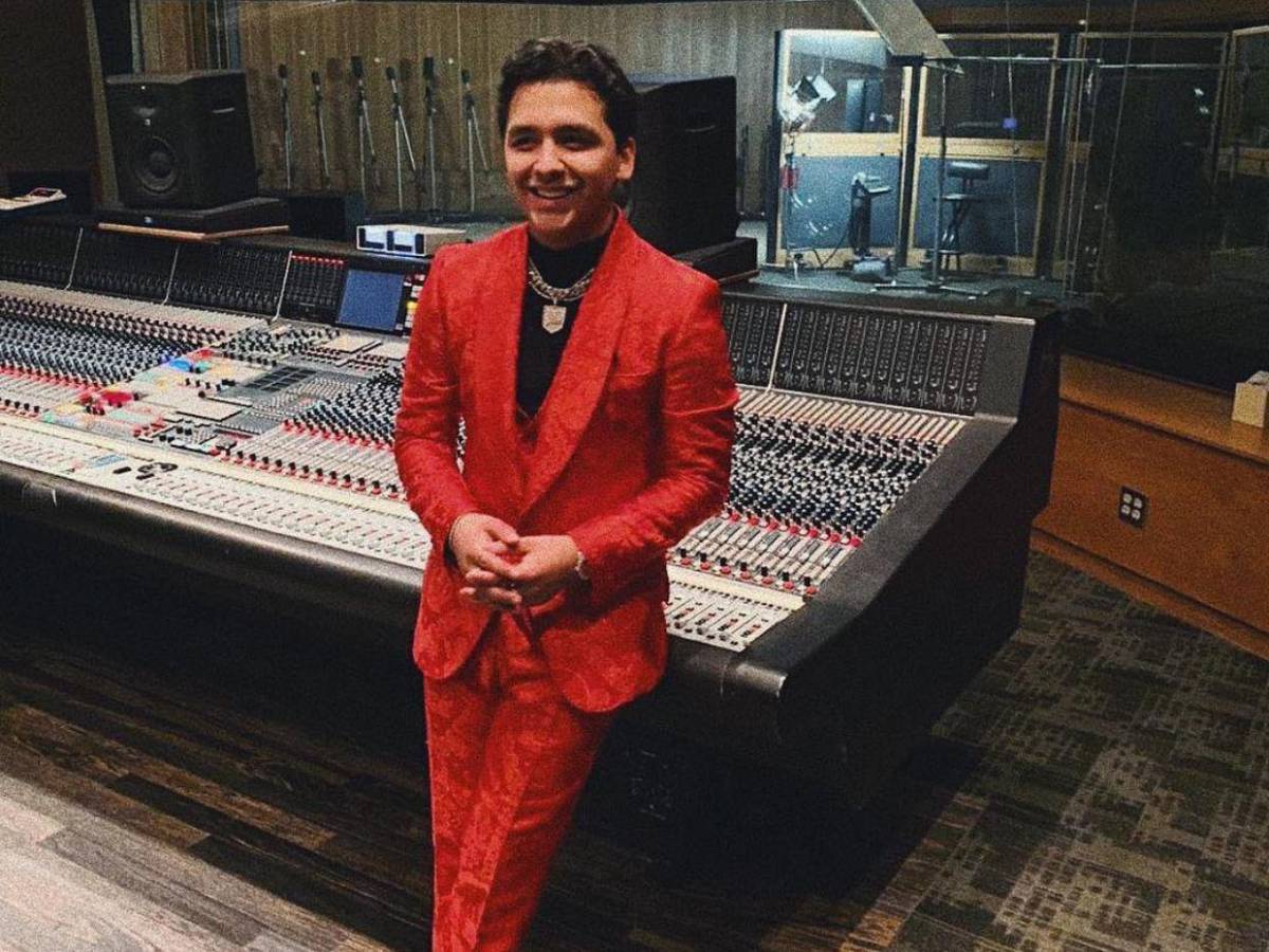 Nodal queda libre de cargos: ¿por qué enfrentó una disputa legal con Universal Music?