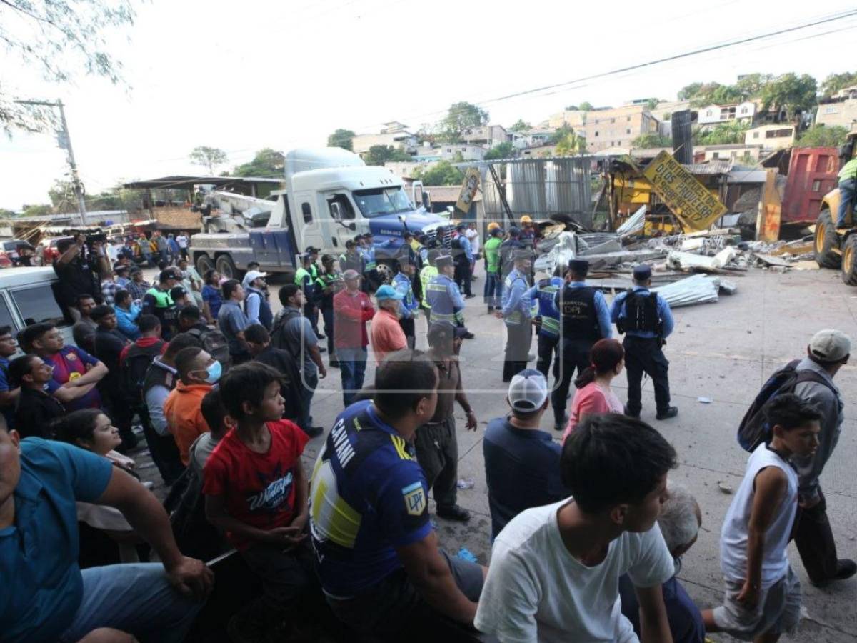 Volqueta que causó accidente en Villa Nueva fue modificada para llevar más carga de lo permitido