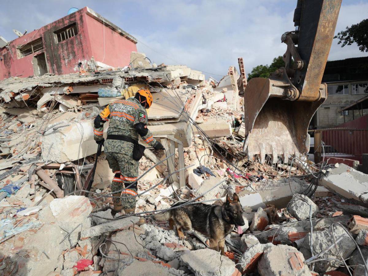 Encuentran sin vida a esposa e hijos de futbolista argentino tras terremoto en Venezuela