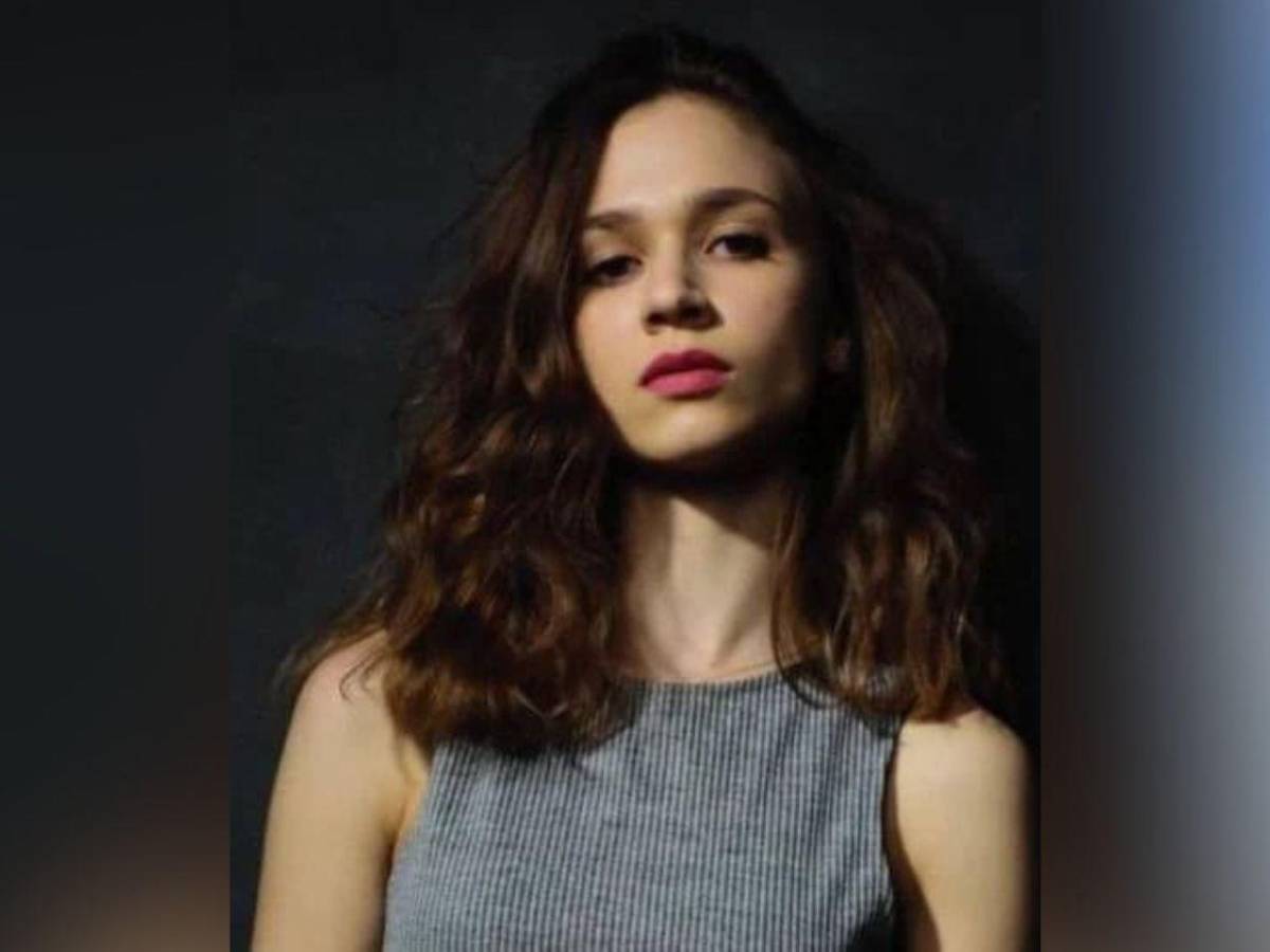 ¿Quién es Karolina, influencer que murió tras dieta basada solo en frutas en Bali?