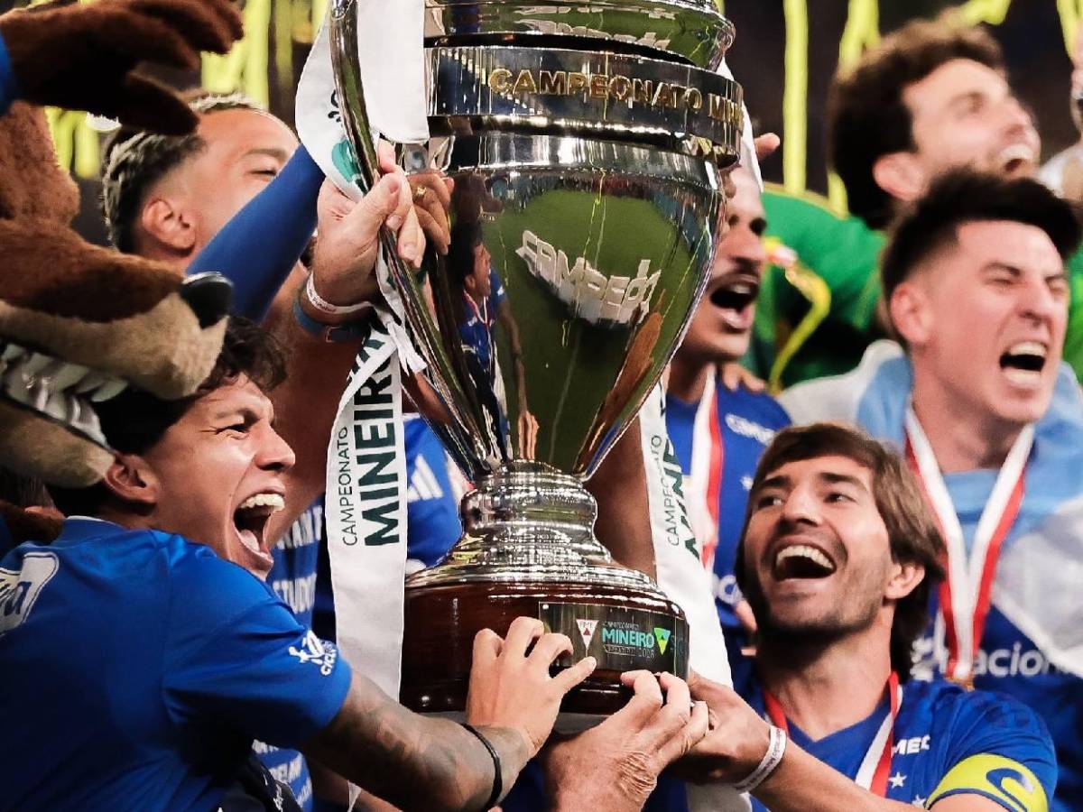 Batalla campal en partido de fútbol deja 23 expulsados: las impactantes imágenes de la pelea