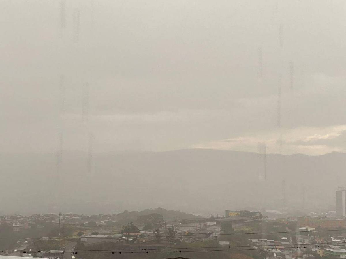 ¡Llueve en Tegucigalpa! Tormenta refresca la tarde en diferentes sectores de la capital