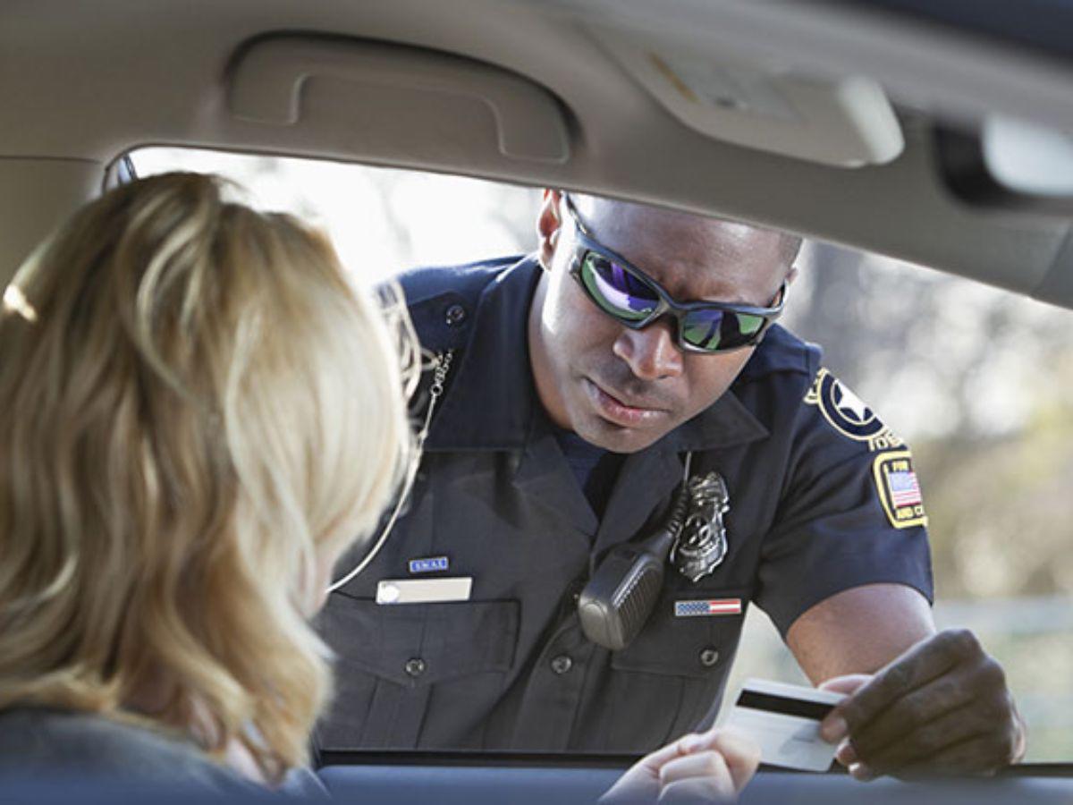 Inmigrantes indocumentados pueden manejar legalmente en este estado, aquí los requisitos