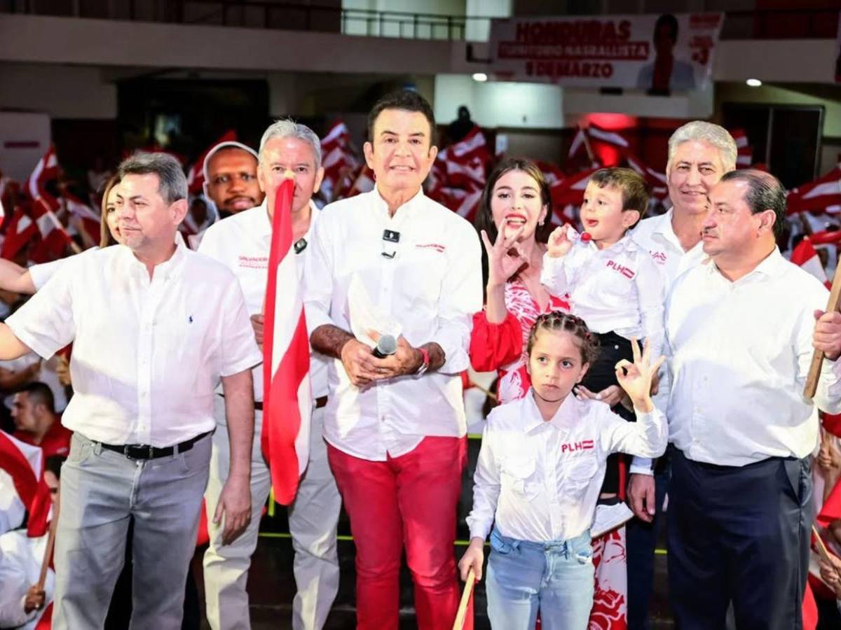 Iroshka Elvir, la pieza clave de su victoria, según Salvador Nasralla